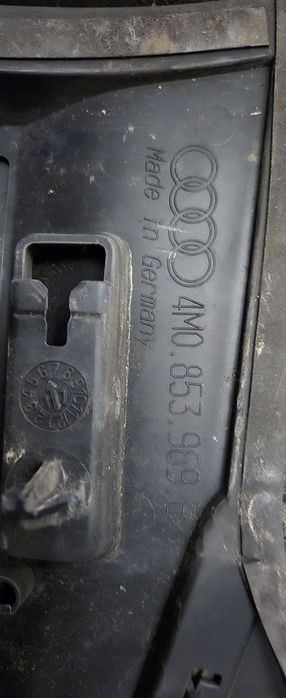 Listwa progowa Audi Q7 4M0