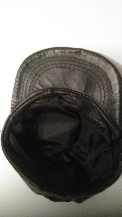 Sprzedam Czapkę Skórzaną Z Daszkiem