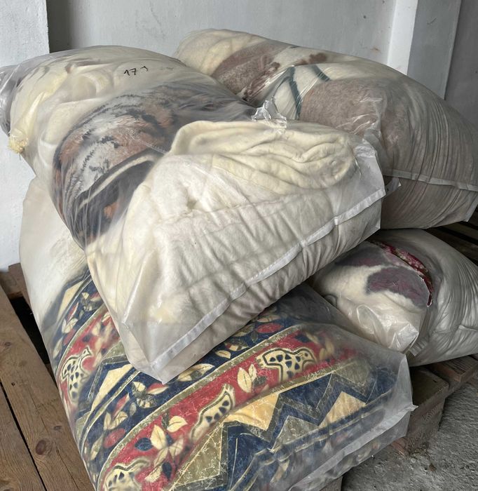 Шерстяні покривала з овечої ,верблюжої шерсті та шерсті лами