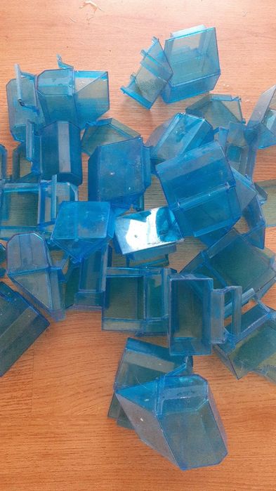 Comedouros canários pássaros