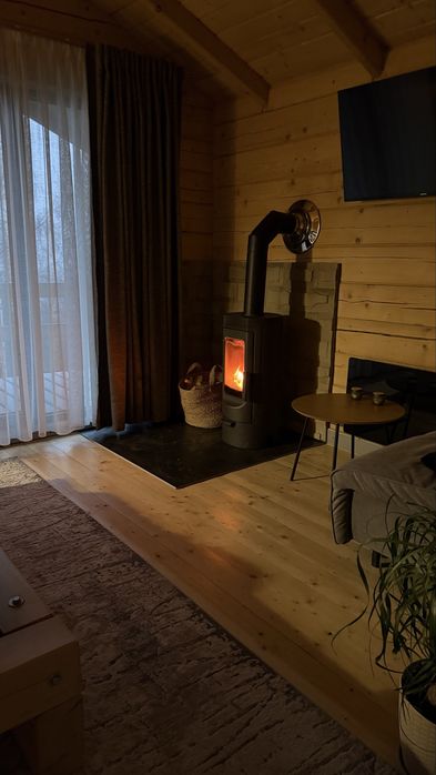 Будинок/ Готель в Карпатах Яблуниця Буковель