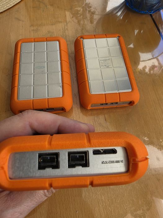 2tb 2000gb Захищений зовнішній Диск La Cie Стан гарний Майже новий Є кількість