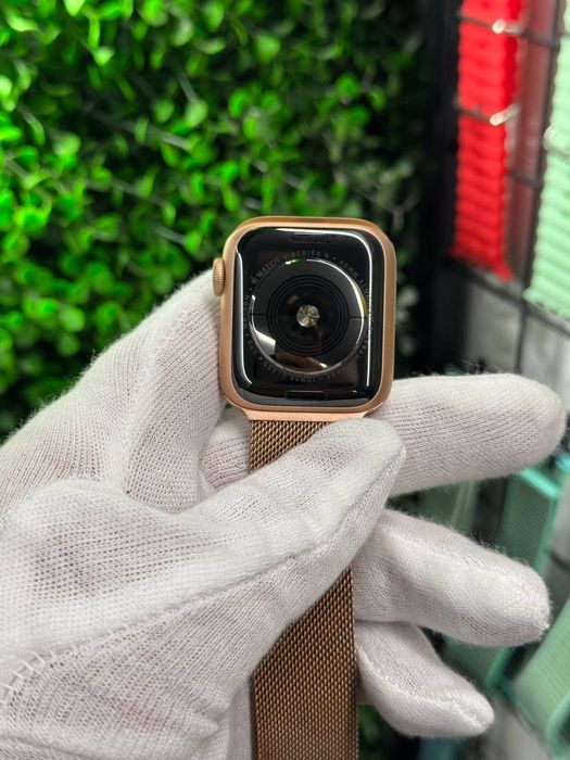 Apple Watch 5 40mm Gold WATCHMANIA Магазин Гарантія Вибір