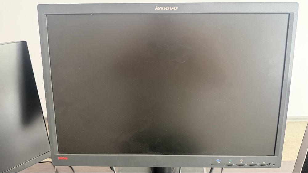 Монітор lenovo 21 дюйм