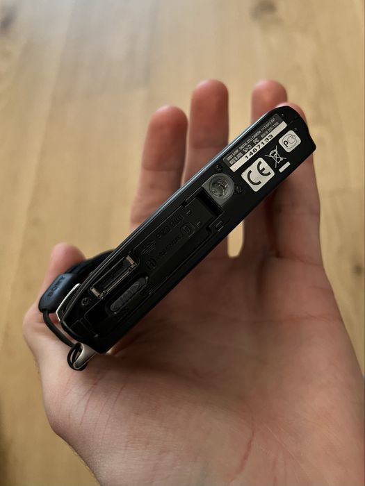 Крутий японский слайдер Sony T-200