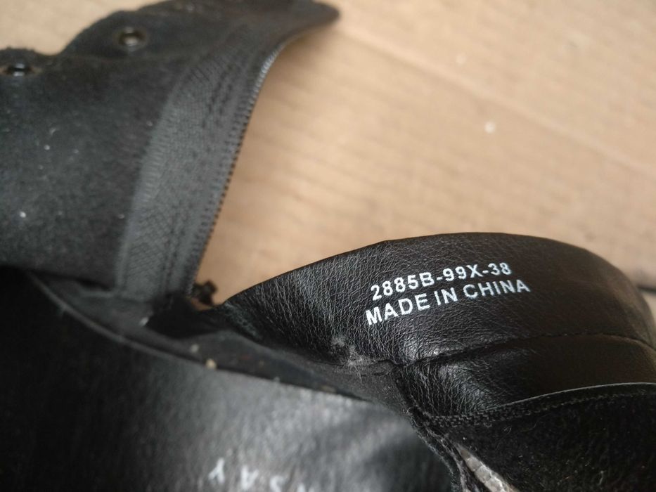 Ботильйони Sinsay чорні р. 38