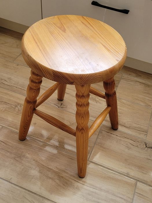 Taboret kuchenny drewniany