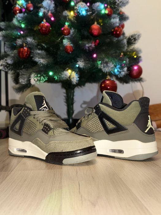 Air Jordan 4 Retro Medium Olive
