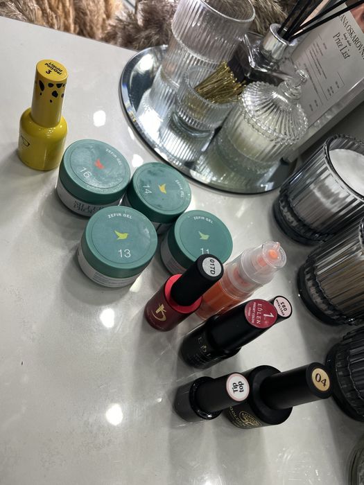 Найбільший професійний набір для манікюру з лампою та подарунком