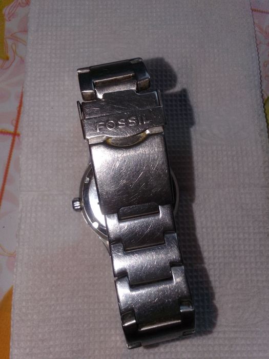Продам часы Fossil