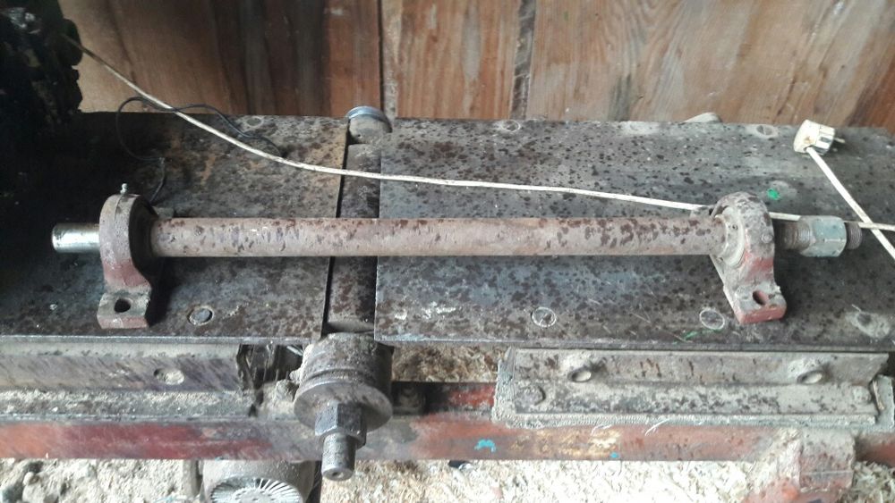 Вал до церкулярки 80см