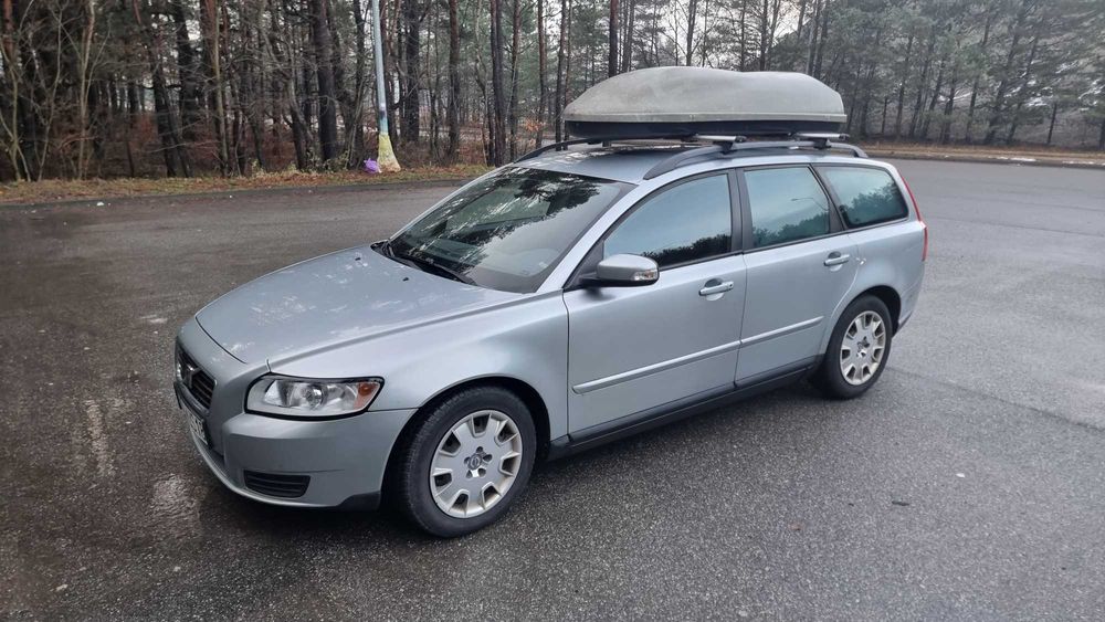 Volvo V50, 2009, 317 tys. km. - sprawny, bogato doposażony.