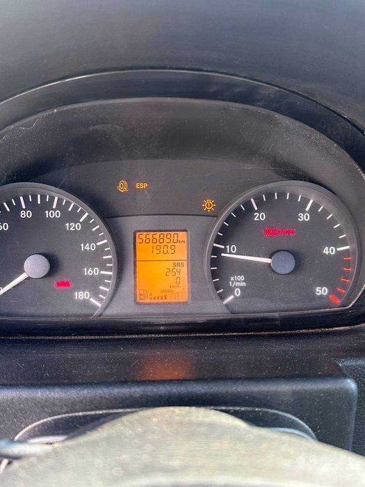 Mercedes-Benz Sprinter 2006 рік