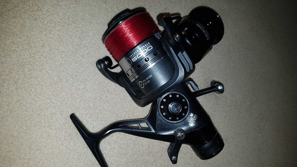 Sprzedam kołowrotek Neo Feeder Runner 5000 z wolnym biegiem.