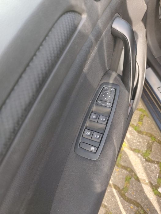 Renault Mégane IV Sport Tourer 1.5 Blue dCi Limited (115 cv) – Caixa Automática | Nacional | Histórico Completo