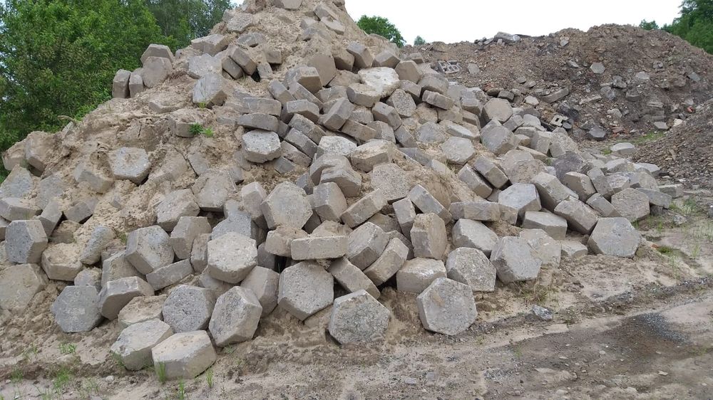Gruz betonowy Materiał na utwardzenie placu  Podbudowa drogi