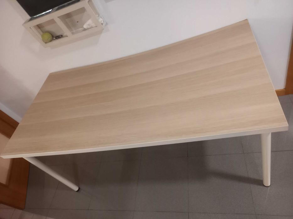 Mesa IKEA modelo Linnmon / Adils (150 x 75 cm)