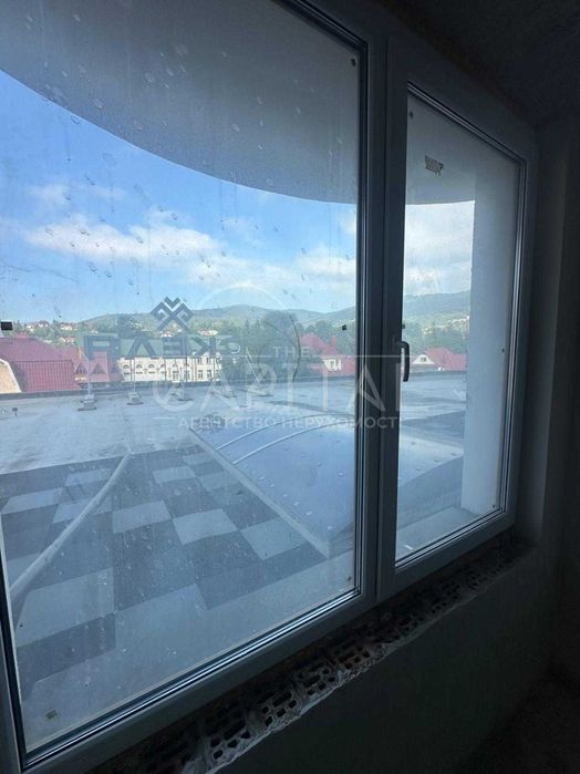 Продаж квартири ЖК Скеля з террасою 300+м2 , м. Яремче, вул. Свободи