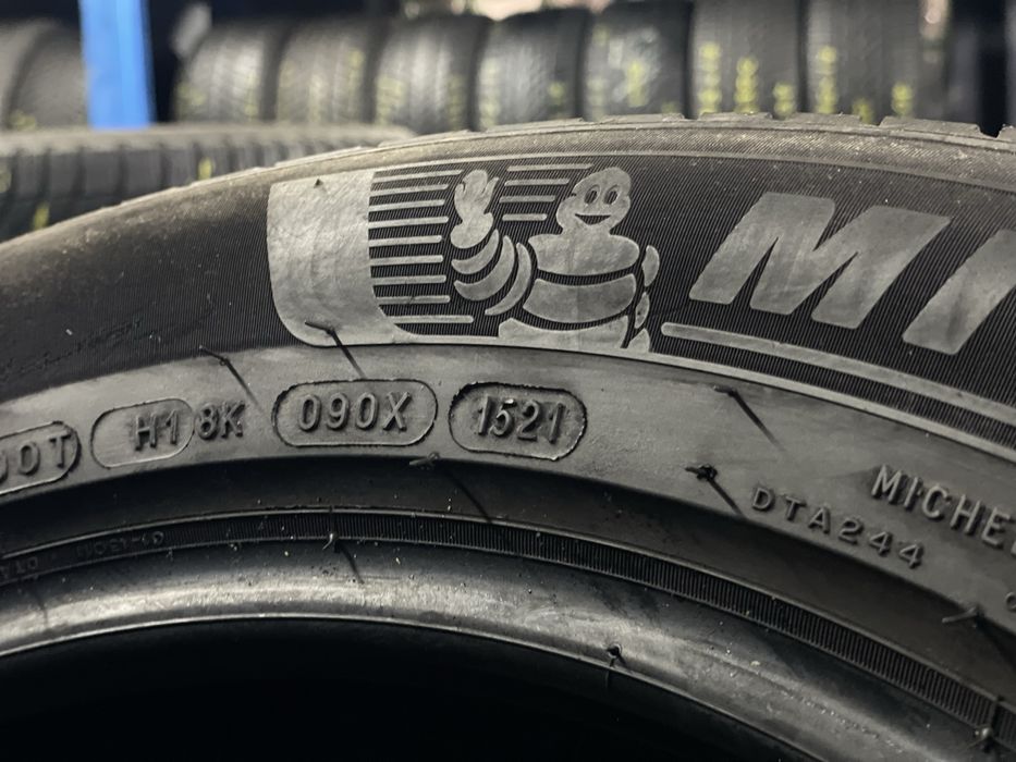 Продам пару літніх шин Michelin 225/55 R17