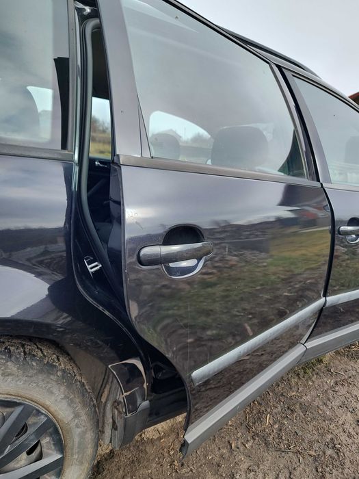 Пасат b5+ універсал