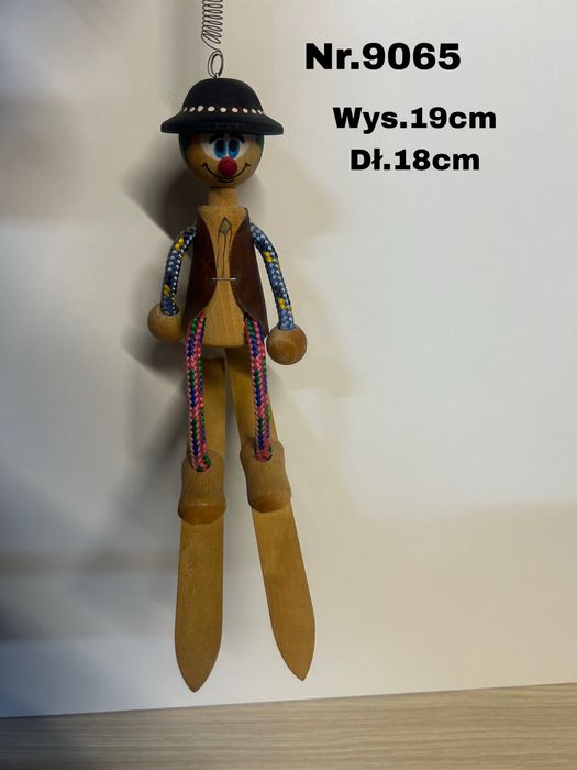 Drewniana figurka – dekoracja wisząca nr.9065