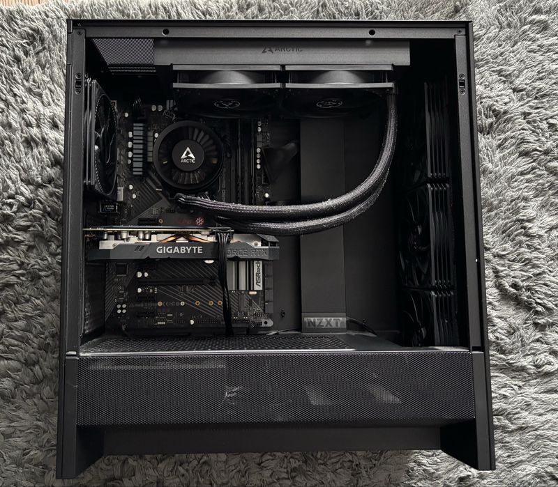 Komputer Gamingowy Ryzen 5 3600 • RTX 2060 6GB  AIO Arctic 240