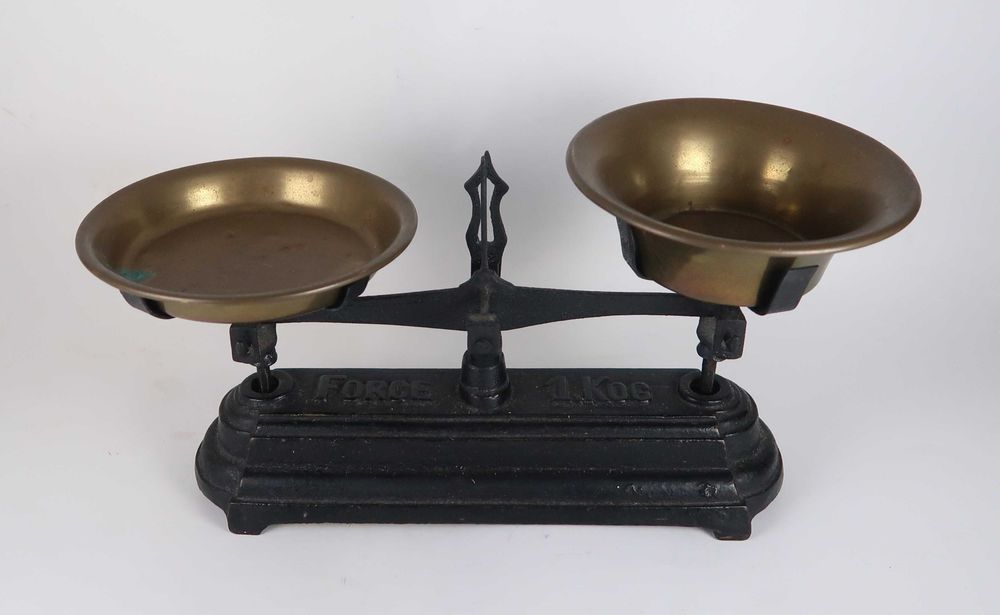 Balança de Cozinha antiga 1 Kg (Ref. 3)