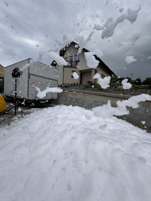 PIANA PARTY SHOW 2025 EVENTART wynajem ekonomicznej wyrzutni piany