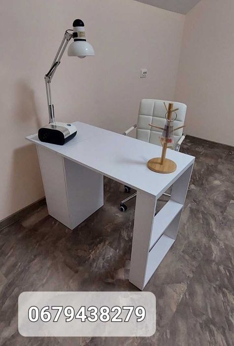 Стіл манікюрний стіл для манікюру .В наявності.