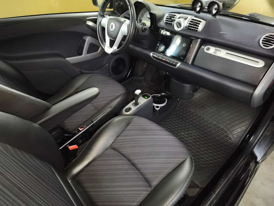 Smart fortwo coope mhd 1.0 de 71cv como novo