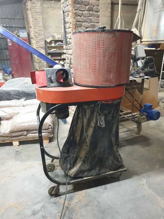 Odciag do trocin pyłu