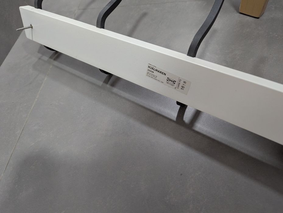 Cabide de parede Ikea, HJALMAREN, 58cm branco