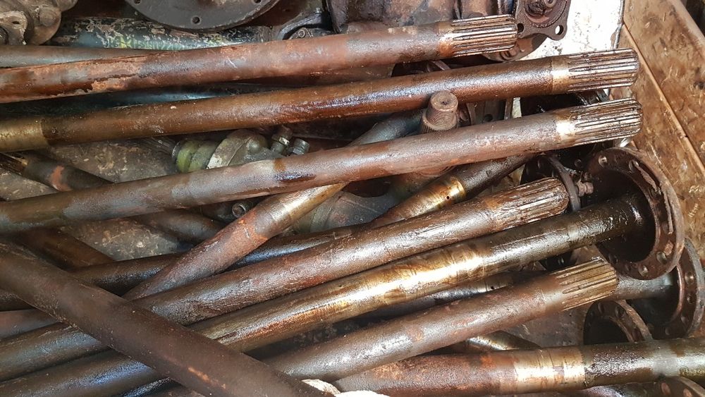 Піввісь заднього моста ГАЗ 66