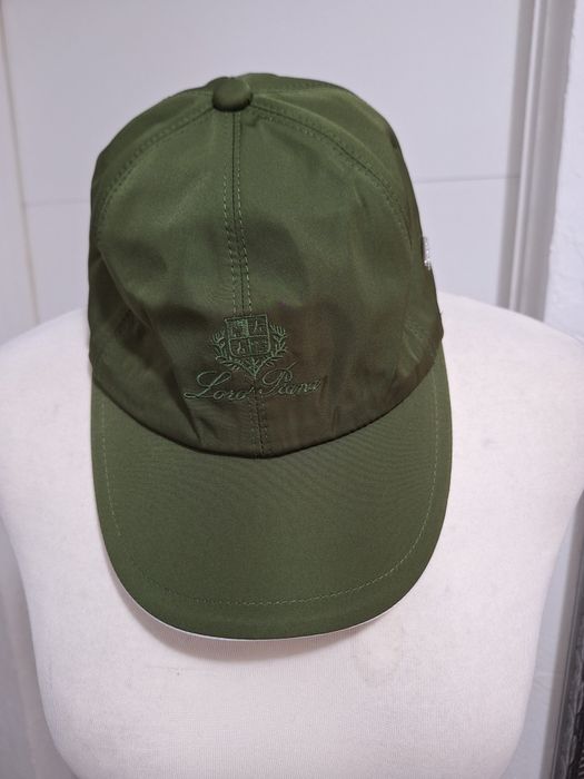 Loro  piana  czapka  z  daszkiem