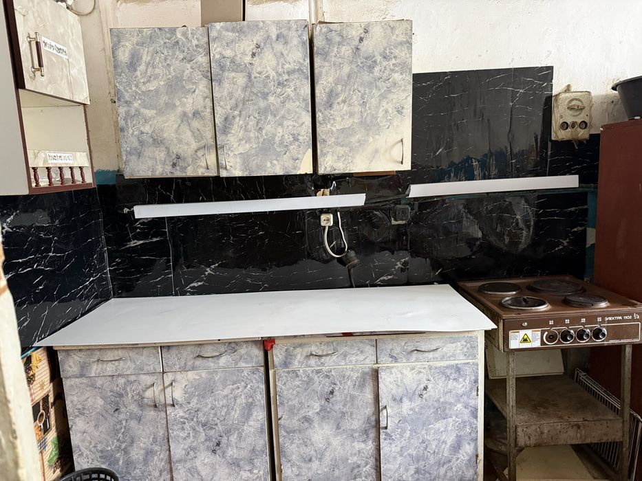 Здається кімнату в гуртожитку в центальній частині міста