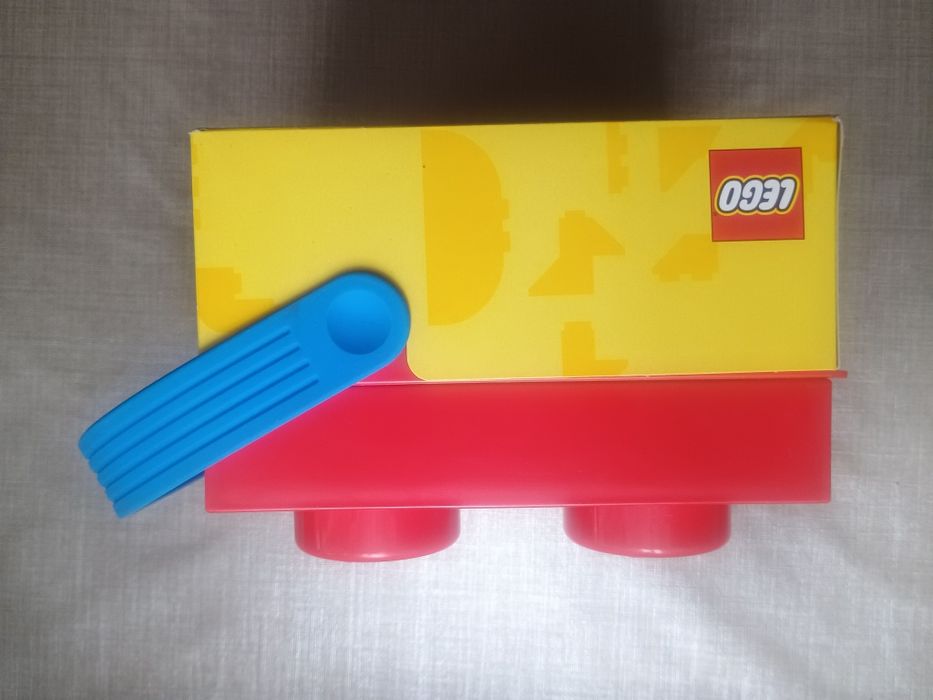 Pudełko śniadaniowe LEGO - kolor czerwony, NOWE