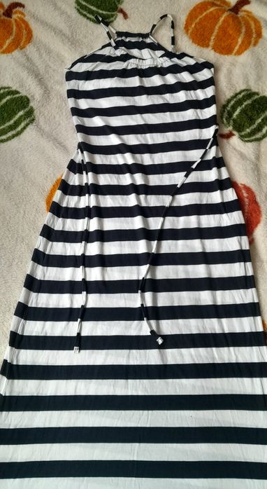 Sukienka maxi w paski