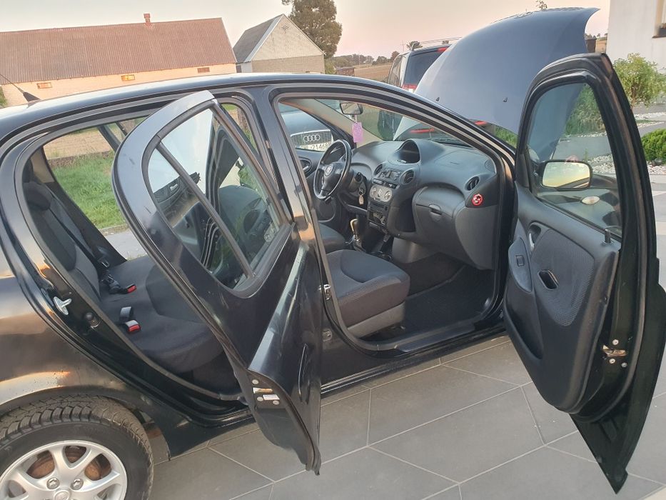 * * TOYOTA YARIS * * 1.0 Benzyna 68 KM * * TomCar Skup-Sprzedaż-Zamiana * *