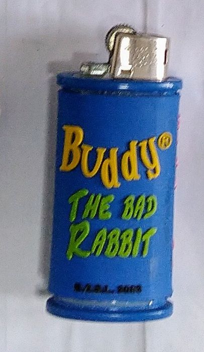 Isqueiros e capas SG, Português Suave, Malboro e outros