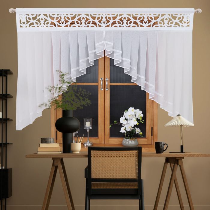 Piękny panel firanowy biały z filcem