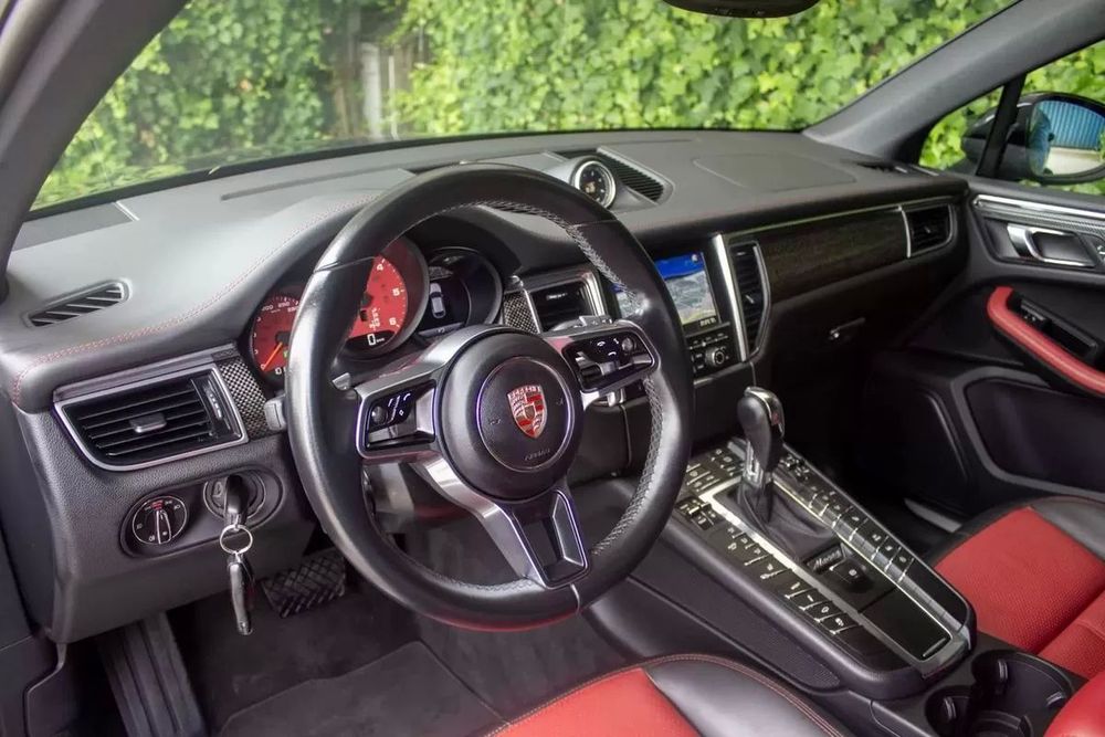 Porsche Macan S