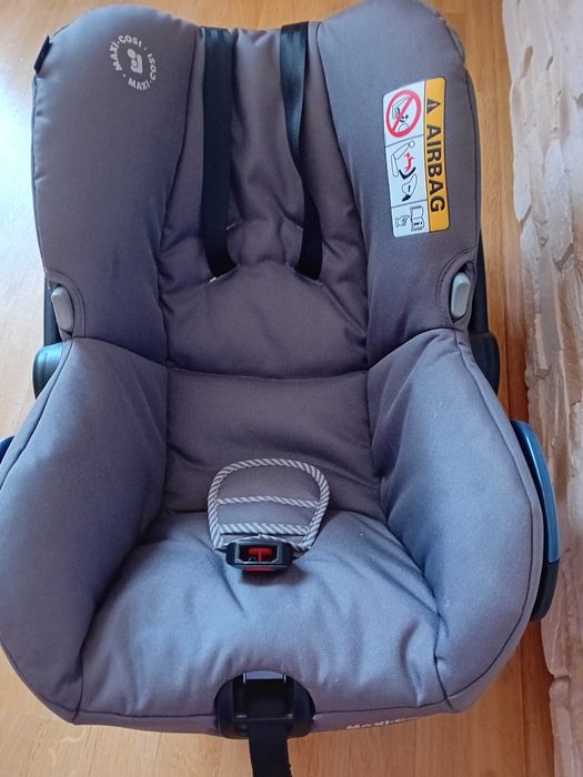 Fotelik samochodowy nosidełko Maxi Cosi ( 0-13 kg)