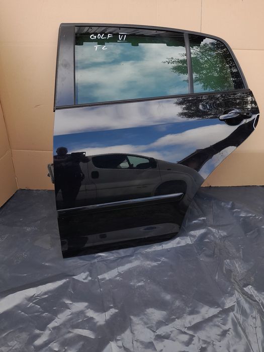 VW Golf VI plus drzwi lewy tył czarne.