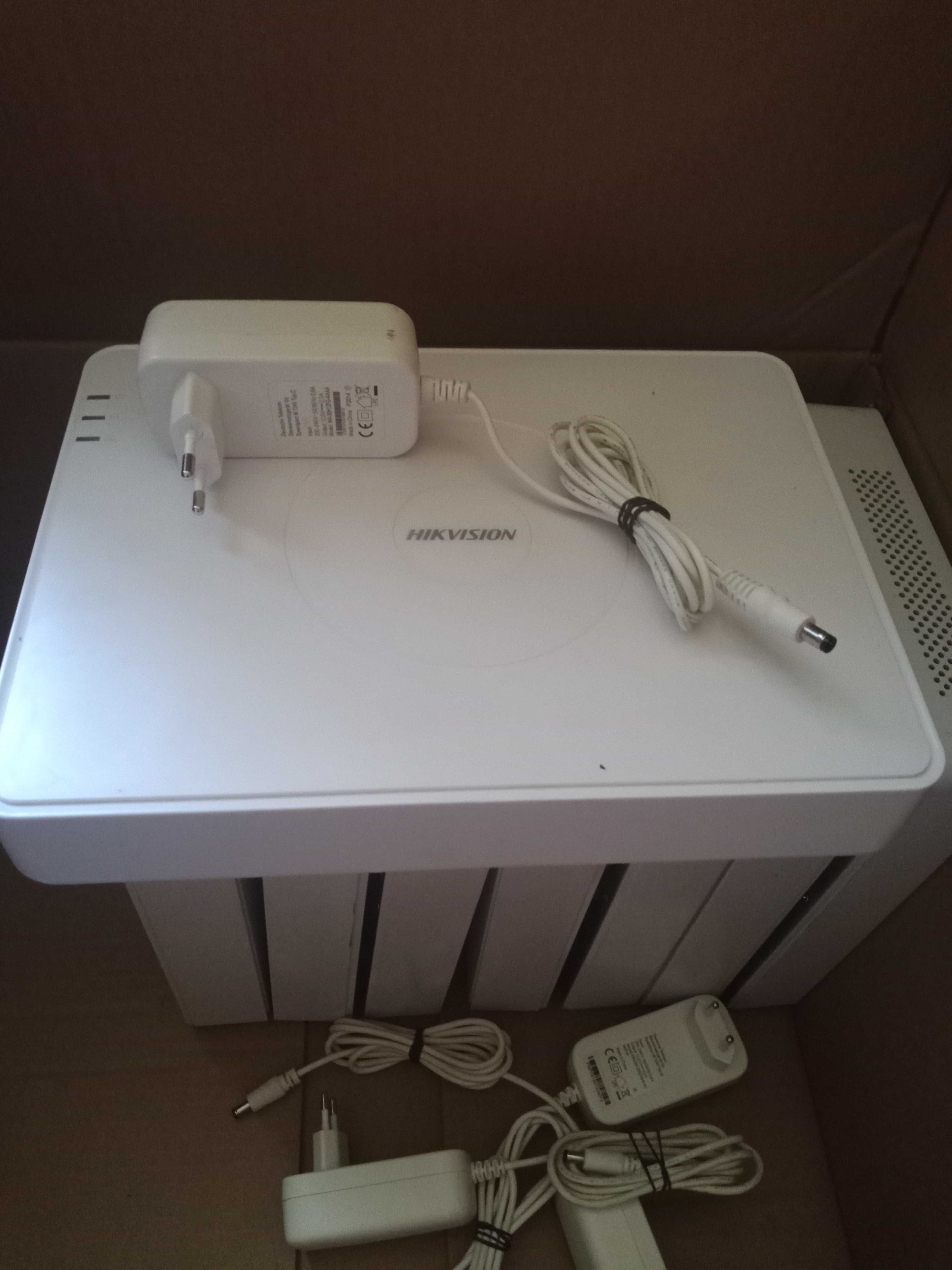 16-канальный Turbo HD видеорегистратор DVR Hikvision DS-7116HGHI-F1: 1 ...