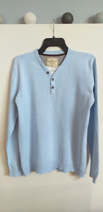 Sweter męski z dekoltem w serek