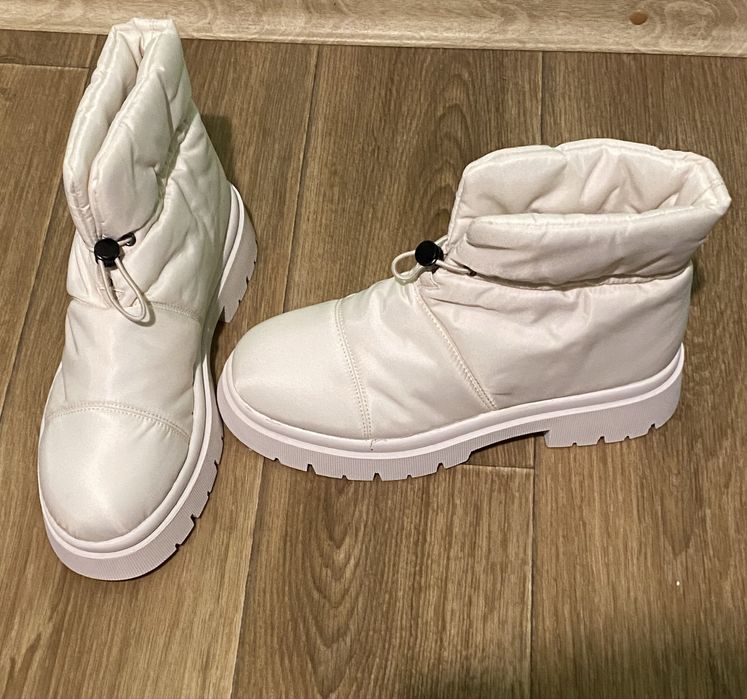 Зимове жіноче взуття