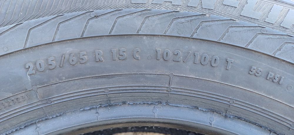 SEMPERIT 205/65R15C , pojedyńcza wzmacniana opona letnia.