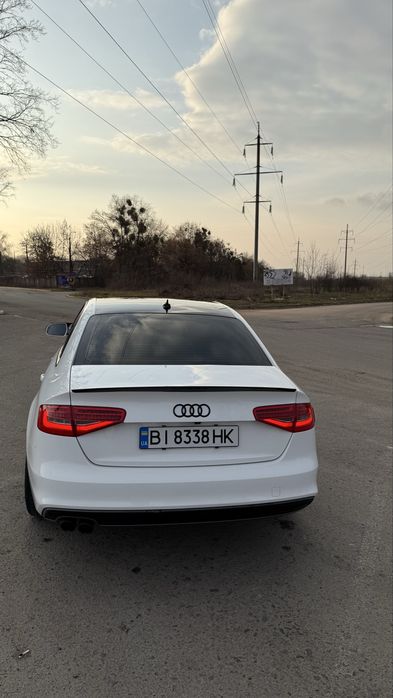 Продам Audi A4 B8 FL