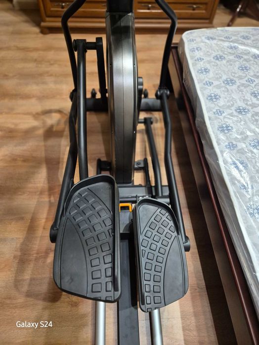 Орбитрек Fitlogic ET-742F2 в ИДЕАЛЬНОМ состоянии, самовывоз  Березняки