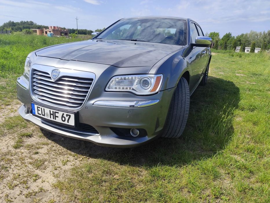 Lancia Thema Lancia thema, Chrysler 300C,SRT, przebieg 178000!Diesel! 240km!Okazja!